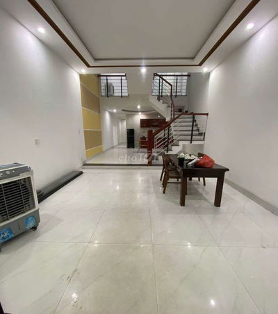 NHÀ 3 TẦNG TRẦN MINH TÔNG, 105M2, 3PN, GẦN BIỂN HOÀ MINH, CÓ NỘI THẤT