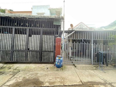 Nhà phố 102m gần ngã tư Chiêu Liêu Tp Dĩ An vào 500m