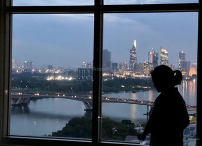 Gấp cho thuê căn hộ Sài Gòn Pearl 2PN 19tr, 3PN 21tr, 4PN 40tr full NT view sông. LH 0935 589 ***