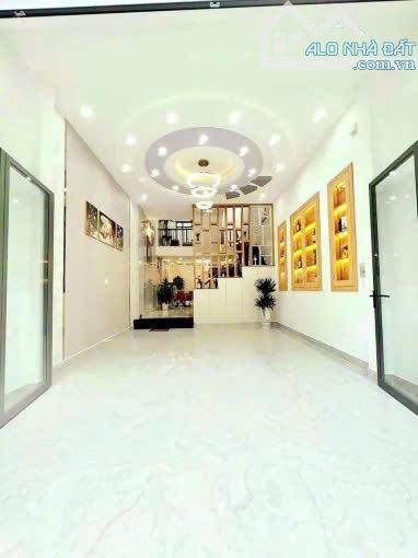 Siêu phẩm nhà đường Lê Hoàng Phái, Gò Vấp / 50m2 / 3 tỷ 750 triệu / sổ hồng chính chủ
