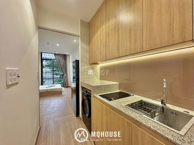 STUDIO BAN CÔNG MỚI 100% NỘI THẤT CAO CẤP GẦN CHỢ HHT - KHU K300