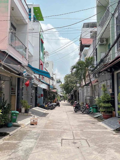 Căn góc 2 mặt tiền hẻm oto đường gò xoài. diện tích rộng giá tốt