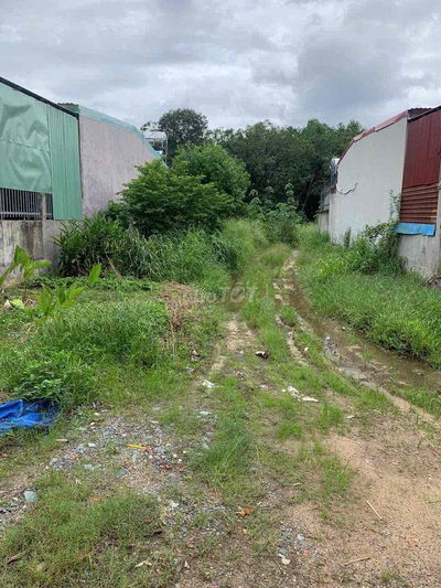 Chính chủ kẹt tiền bán nhanh lô đất thổ cư sát ql13 chỉ 350 triệu