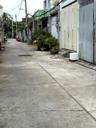 NAM HÙNG VƯƠNG KẾ TÊN LỬA _ HẺM 5 MÉT _ NHÀ 2 TẦNG KIÊN CỐ _ 4 x 10M _