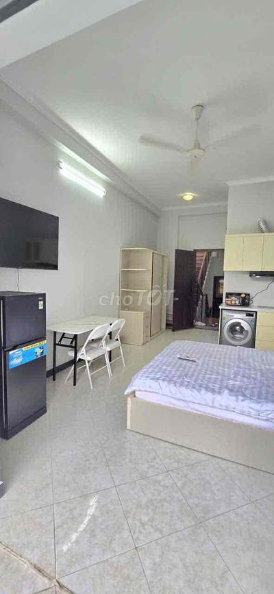 Cho Thuê Phòng Ban Công Lớn, Full NT 45m2 Gần Bà Chiểu, Q3, CV PN