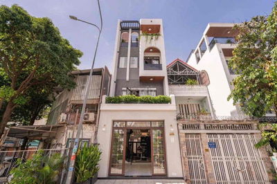 🏡 BÁN NHÀ HIỆN ĐẠI CAO CẤP MỚI 💯 _ DT 5M x 18M _ VIEW SÔNG PHONG THUỶ