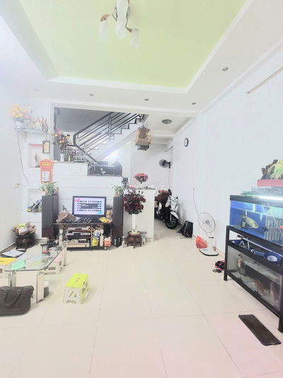 HXH KIA, 45M2, 2 TẦNG BTCT, HƠN 80TR/M2, CHỦ Ở TÂM HUYẾT, NÊN XEM QUA