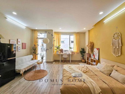 CHO THUÊ CĂN HỘ BAN CÔNG CAO CẤP NGAY TRẦN HƯNG ĐẠO FULL DECOR GIÁ RẺ