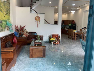 BIỆT THỰ SÂN VƯỜN - 4 PHÒNG NGỦ - CHỈ VIỆC XÁCH VALI VỀ Ở NGAY