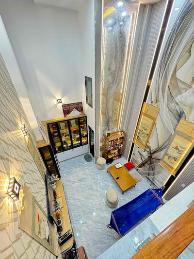 Ngộp: căn nhà 2mt tth13 , 5 tầng . giá 6ty5 full nội thất