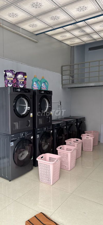 TÔI CẦN SANG LẠI MẶT BẰNG GIẶT SẤY CÓ LƯỢNG KHÁCH LỜI SẲN