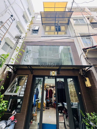 Nhà Mới 4 Tầng Lý Thái Tổ Quận 3. (4.4m x 6m). Giá 6.5 Tỷ TL