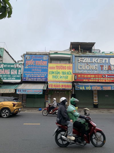 CHO THUÊ NGUYÊN CĂN NHÀ MẶT TIỀN 267LẠC LONG QUÂN P.3 Q.11 TP.HCM