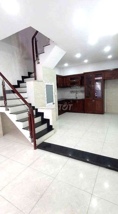 Cho thuê nguyên căn Ngay ngã Từ Hàng Xanh