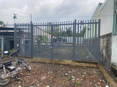 chủ gửi lo đất mặt rạch (6x27) giá 2 tỷ 550