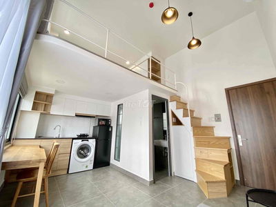 căn hộ có gác ban công ngay cầu vượt hoàng hoa thám - gần e.town