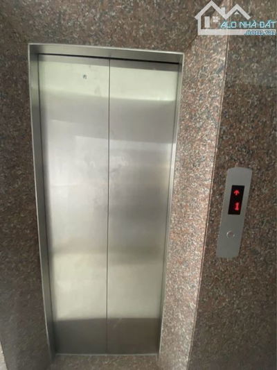 LÔ GÓC 2 MT NGAY TRỤC ÔNG ÍCH KHIÊM 4 TẦNG CÓ THANG MÁY CHỈ 10 TỶ