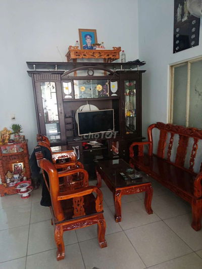 Nhà cấp 4 đẹp 2 phòng ngủ , gần chợ Bến Lớn, trường tiểu học Tân Định