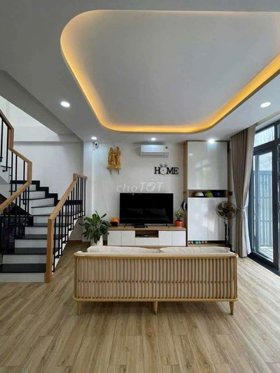 Nhà 2 Tầng ở ngay - 40m2 - Lâm Văn Bền Sổ riêng - Chỉ 4 Tỷ