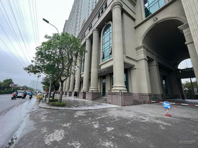 Cần bán căn Shophoue tòa nhà Roman Plaza mặt đường Tố Hữu, 6 tầng 740m2