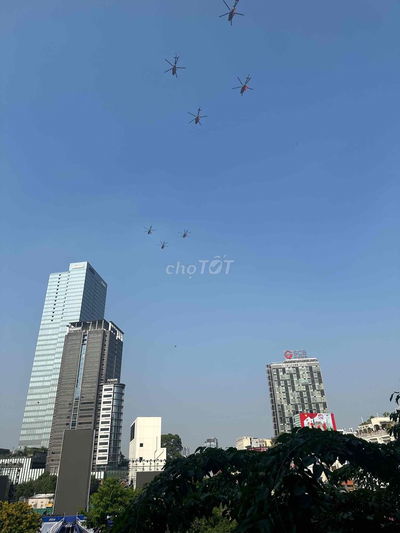 Cho thuê nhà view phố đi bộ Nguyễn Huệ