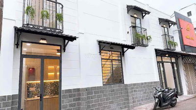 Nhà nhỏ xinh xinh ngang khủng 11m, vừa ở vừa kinh doanh