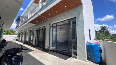 Nhà Mới 1 Lầu 4 x 10m, 2 Phòng Ngủ Nội Thất Sẵn. Sổ Hồng Sẵn Giá Rẻ