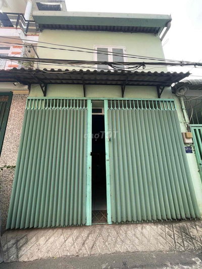 NHÀ 70m2 CẤP 4 CÓ GÁC LỬNG 70m2 GIÁ 6.8 Tr
