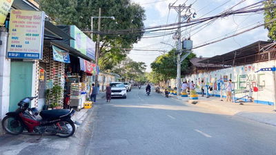 BÁN DẪY TRỌ 3 TẦNG TẠI HIỆP PHÚ - ĐƯỜNG Ô TÔ - KHAI THÁC DÒNG TIỀN SẴN