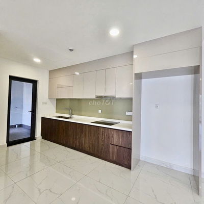 Cho thuê 2PN 96m2 Diamond Brilliant 16tr NTCB,view hồ bơi Celadon City