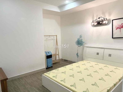 Chung cư Richstar đường Hòa Bình bán căn 2 phòng giá 3.6 tỉ, 64m2