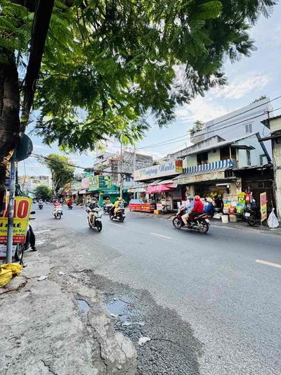 Q.11_MẶT TIỀN LẠC LONG QUÂN_4 x 23_VUÔNG ĐẸP_SHR_NHÀ CŨ TIỆN XÂY MỚI