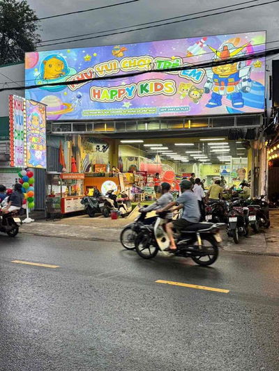 cho thuê mặt tiền buổi sáng phía trc