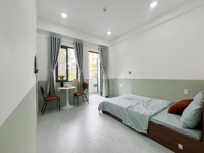 Cho thuê CHDV Studio/Tách bếp TML | Cửa sổ, ban công 35m2 | Full nt