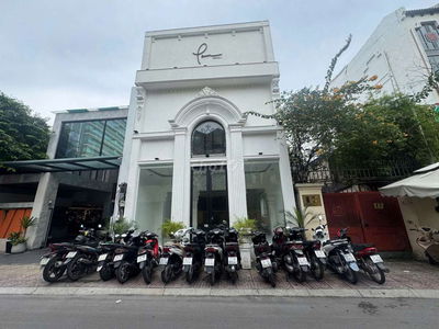 HOT RẦN RẦN NHÀ MẶT TIỀN KHU NHÀ HÀNG VĂN PHÒNG QUẬN 3 GIÁ SIÊU TỐT !!