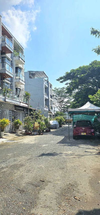 Nhà 4x18m 4 tầng xe hơi ngủ trong nhà cách Phú Mỹ Hưng 10 phút 6.39 tỷ