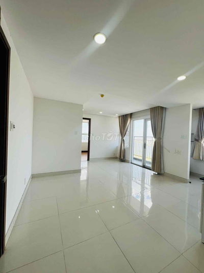 cho thuê căn góc 2PN + 2WC view sông, chung cư Samsora Riverside