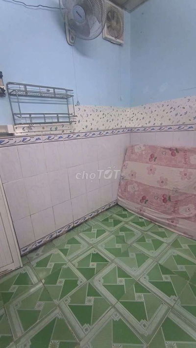 Phòng riêng cho nữ thuê, ngay cầu nguyễn tri phương, giờ giất tự do