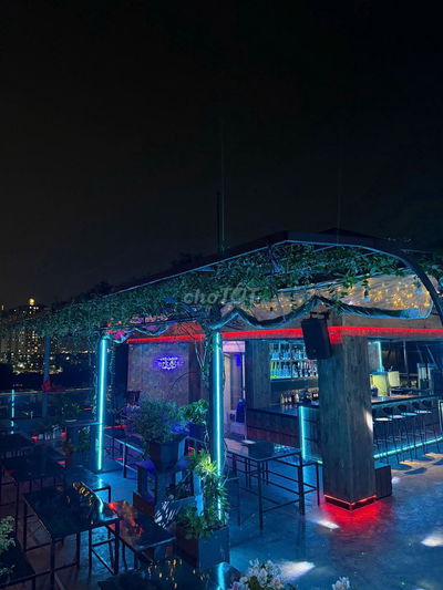 SANG NHƯỢNG MẶT BẰNG ROOFTOP VIEW 360 ĐỘ DIỆN TÍCH 320M QUẬN 7