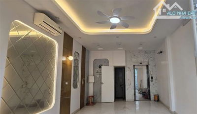 ⭐ MẶT PHỐ CỰ LỘC – HÀNG HIẾM – LÔ GÓC 2 MẶT TIỀN – THANG MÁY – KINH DOANH ĐỈNH CAO ⭐  VỊ T