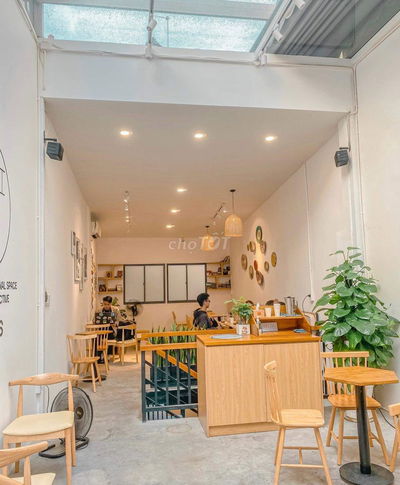 1 trệt 2 lầu suốt mặt tiền Phạm Ngũ Lão khu VIPP Quận 1