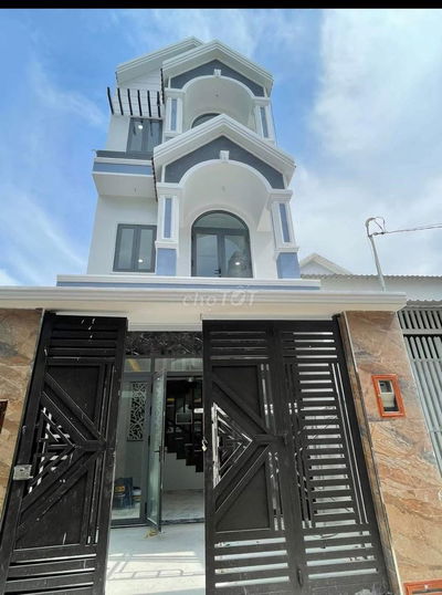 Mặt Tiền khu TRỊNH ĐÌNH TRỌNG, 4 x 15m, 3 Lầu, 4 Phòng Ngủ, 4 Toilet