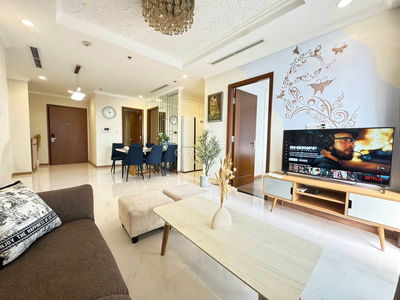 Chính chủ cho thuê căn hộ 3 PN Vinhomes Central Park 120m2 view sông