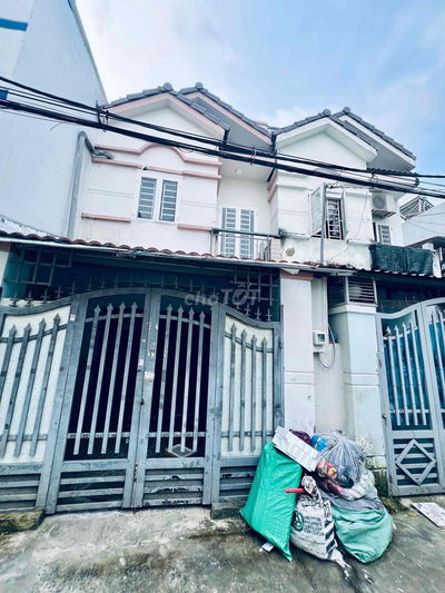 Cho Thuê Nhà Hẻm Ôtô 1Trệt 1Lầu 2Pn 2Wc Sân Xe Máy DT 110m2