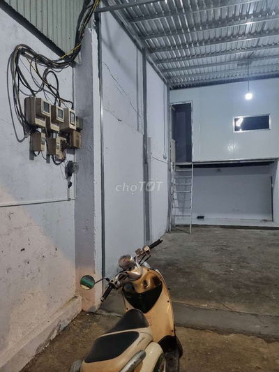 Mặt tiền quốc lộ 1, thích hợp kinh doanh, kho, chành, sửa chữa cơ khí