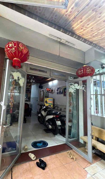 nhà cho thuê nguyen căn