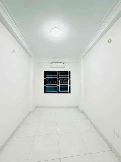 TRUNG TÂM CẦU GIẤY - NHÀ ĐẸP LỘNG LẪY - DÂN XÂY CHẮC CHẮN - 4 TẦNG KIÊ