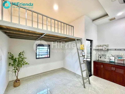 Duplex cửa sổ trời sát cầu Kênh Tẻ, ngay Lotte Mart Quận 7