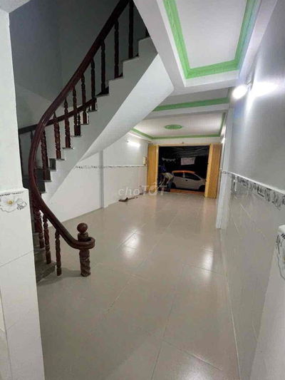 cho thuê nhà mặt tiền chợ