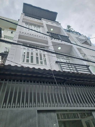 NHÀ ĐẸP 4 TẦNG Đ. LIÊN KHU 5-6- HẺM XE HƠI- 35M2 (4x8.6). CHỈ HƠN 3 TỶ